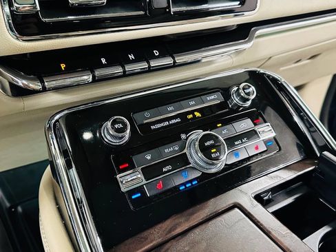 Used 2019 Lincoln Navigator Reserve w/ Cargo Package AWD/4WD image 14
