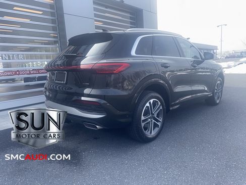 Used 2025 Audi Q5 Premium w/ 19" Wheel Package image 5