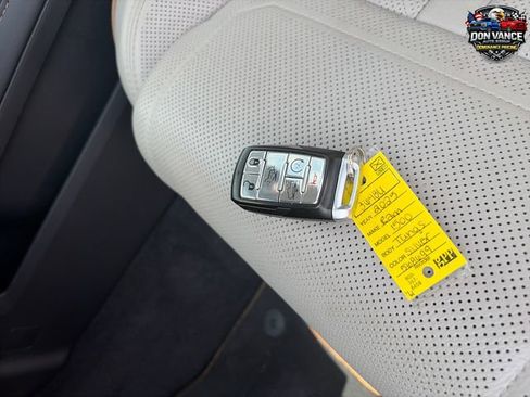 Used 2025 RAM 1500 Tungsten w/ Towing Technology Group AWD/4WD image 29