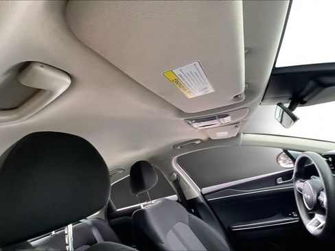 Used 2022 Kia K5 LXS image 26