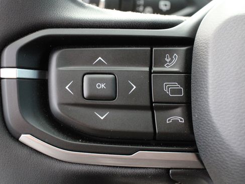 New 2026 Jeep Cherokee Limited image 9