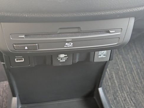 Certified 2024 Honda Odyssey Touring image 13