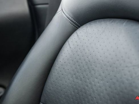 Used 2000 Porsche 911 Carrera 4 image 20