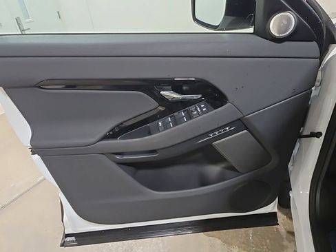 New 2026 Land Rover Range Rover Evoque Hoxton AWD/4WD image 24