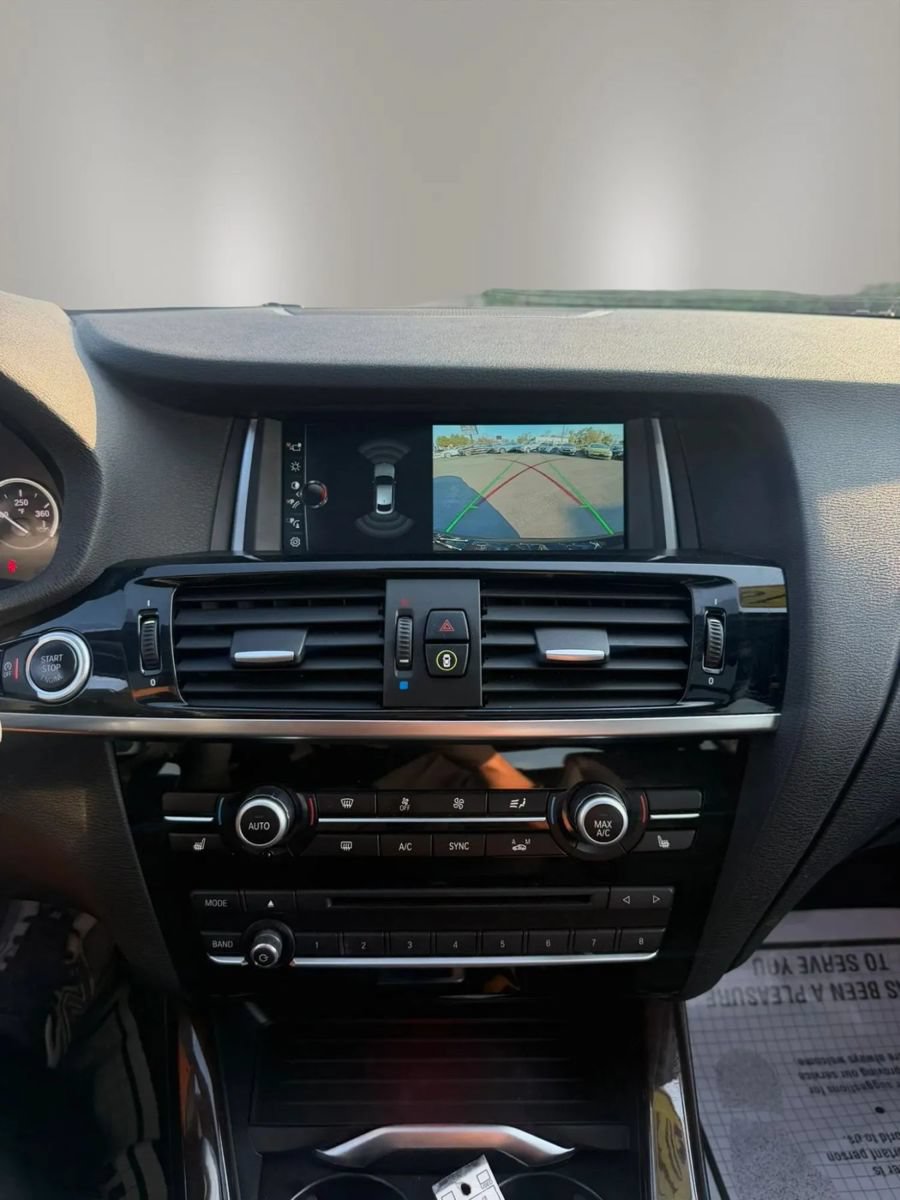 Used 2018 BMW X4 xDrive28i AWD/4WD image 15