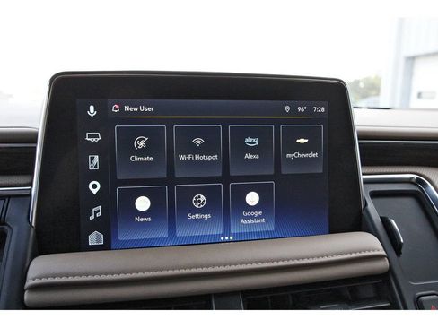 Used 2024 Chevrolet Tahoe Premier w/ Premium Package RWD image 25