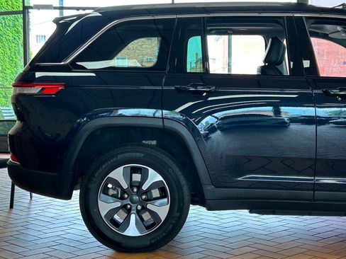 Used 2024 Jeep Grand Cherokee Limited 4xe image 14