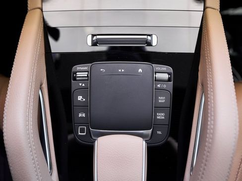 Used 2025 Mercedes-Benz GLS 580 4MATIC image 49