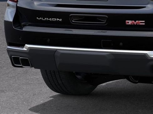 New 2026 GMC Yukon Denali w/ Denali Reserve Package AWD/4WD image 14