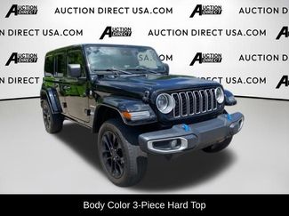 Used 2024 Jeep Wrangler Unlimited Sahara AWD/4WD video 3