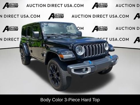 Used 2024 Jeep Wrangler Unlimited Sahara AWD/4WD image 3
