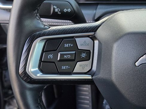 Used 2025 Ford Mustang GT Premium RWD image 23
