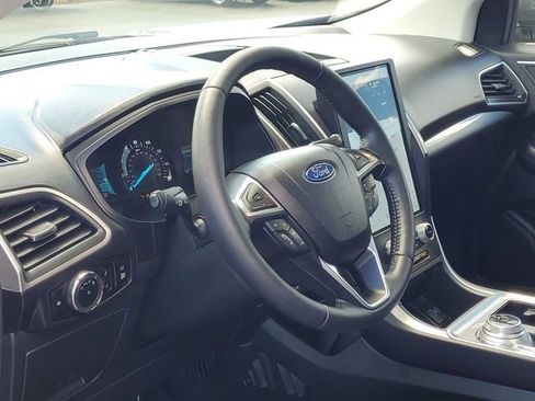 Certified 2024 Ford Edge SEL w/ Convenience Package AWD/4WD image 13