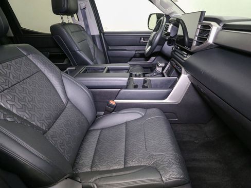 Used 2024 Toyota Tundra Limited AWD/4WD image 16