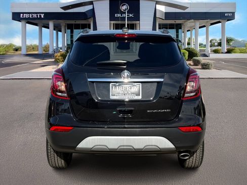 Used 2021 Buick Encore Preferred FWD image 5