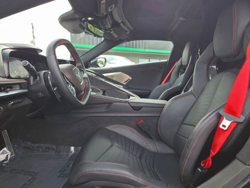 Used 2024 Chevrolet Corvette Stingray Premium Cpe w/ 3LT image 10