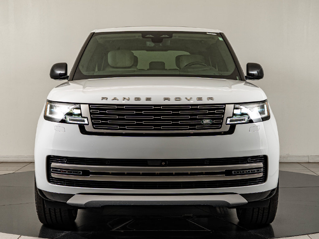 Used 2025 Land Rover Range Rover Autobiography AWD/4WD image 2