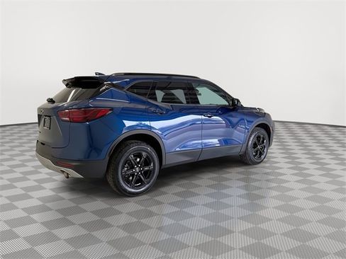 Certified 2023 Chevrolet Blazer LT w/ Convenience Package image 12
