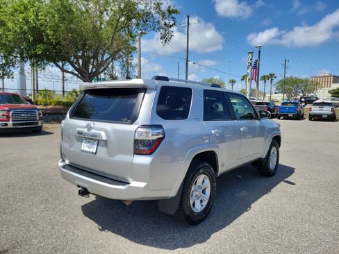 Used 2024 Toyota 4Runner SR5 image 3