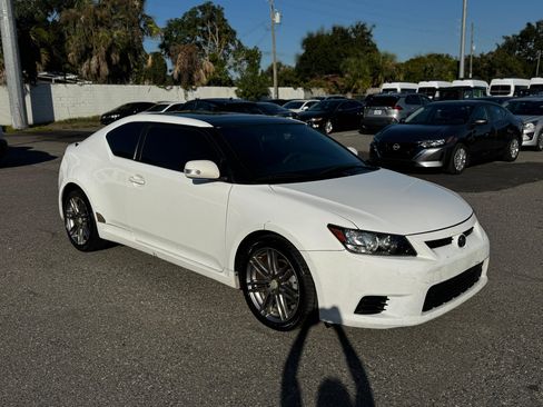 Used 2013 Scion tC BASE image 2