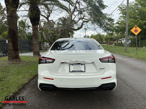 Used 2023 Maserati Ghibli Modena image 8
