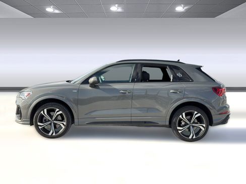 Used 2023 Audi Q3 2.0T Premium Plus w/ Premium Plus Package AWD/4WD image 2