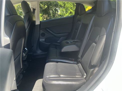 Used 2020 Tesla Model Y Long Range AWD/4WD image 14