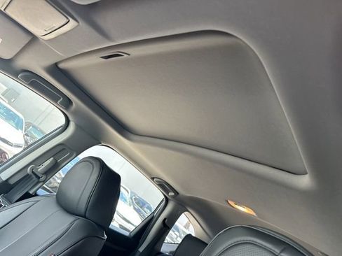 Used 2021 Honda CR-V EX image 12