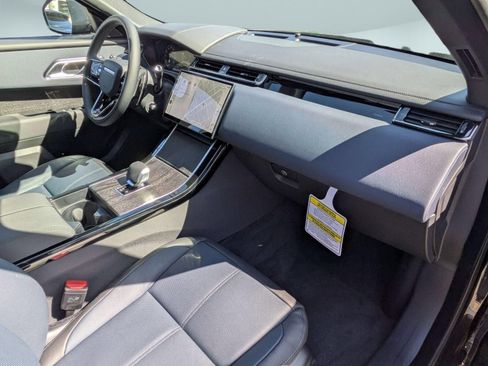 New 2026 Land Rover Range Rover Velar Dynamic SE AWD/4WD image 32