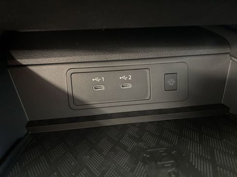 Certified 2025 Nissan Murano SV image 28