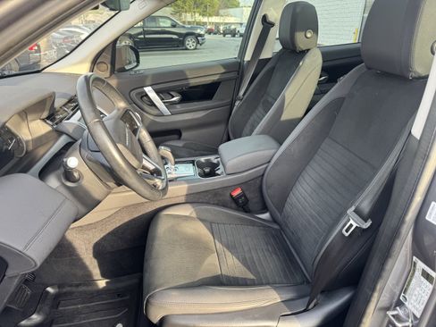 Used 2021 Land Rover Discovery Sport S image 9