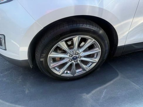 Used 2017 Ford Edge Titanium w/ Equipment Group 301A AWD/4WD image 2