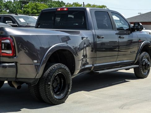 Used 2022 RAM 3500 Laramie w/ Night Edition AWD/4WD image 10