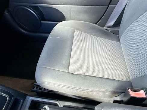 Used 2017 Jeep Patriot Latitude AWD/4WD image 17