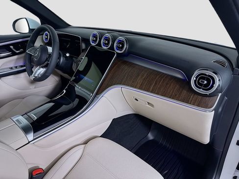 New 2026 Mercedes-Benz GLC 300 4MATIC image 30