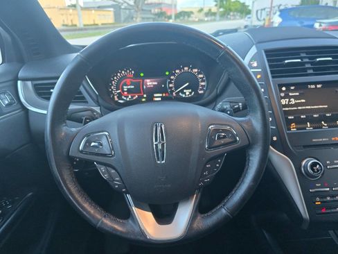 Used 2017 Lincoln MKC Premiere FWD image 15