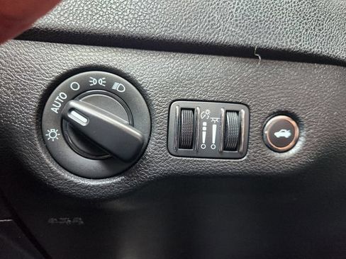 Used 2022 Dodge Charger SXT w/ Leather Interior Group RWD image 21