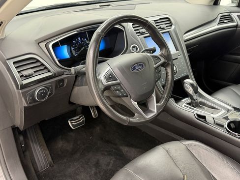 Used 2014 Ford Fusion Titanium FWD image 4