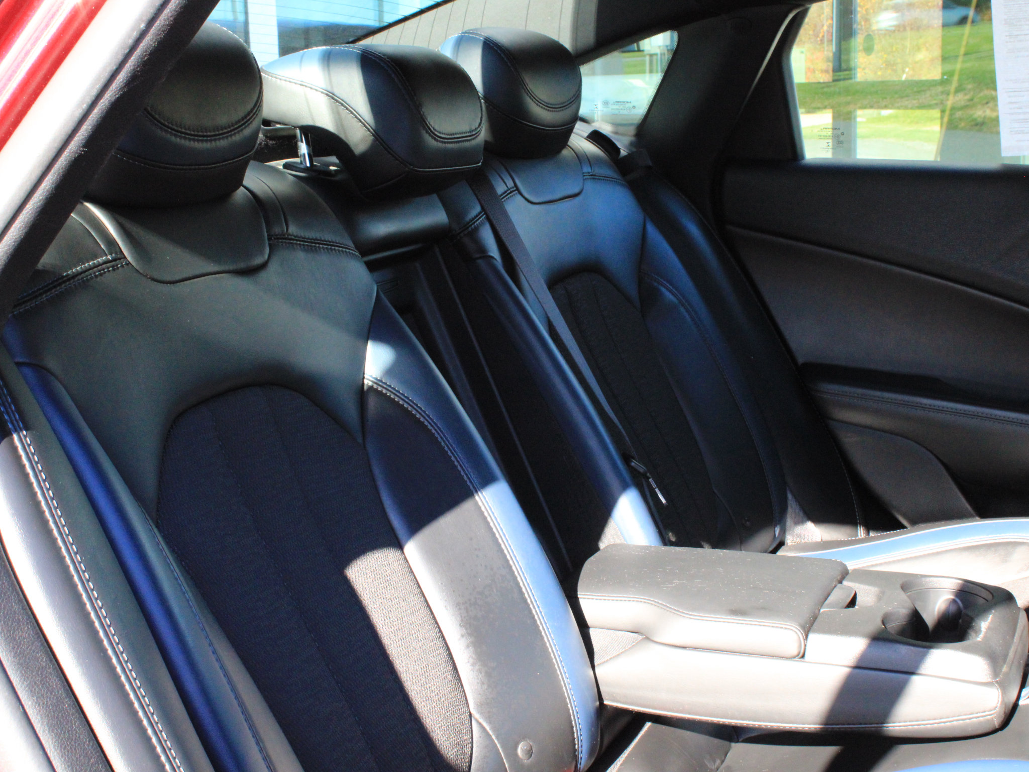 Used 2016 Chrysler 200 S w/ Comfort Group FWD image 28