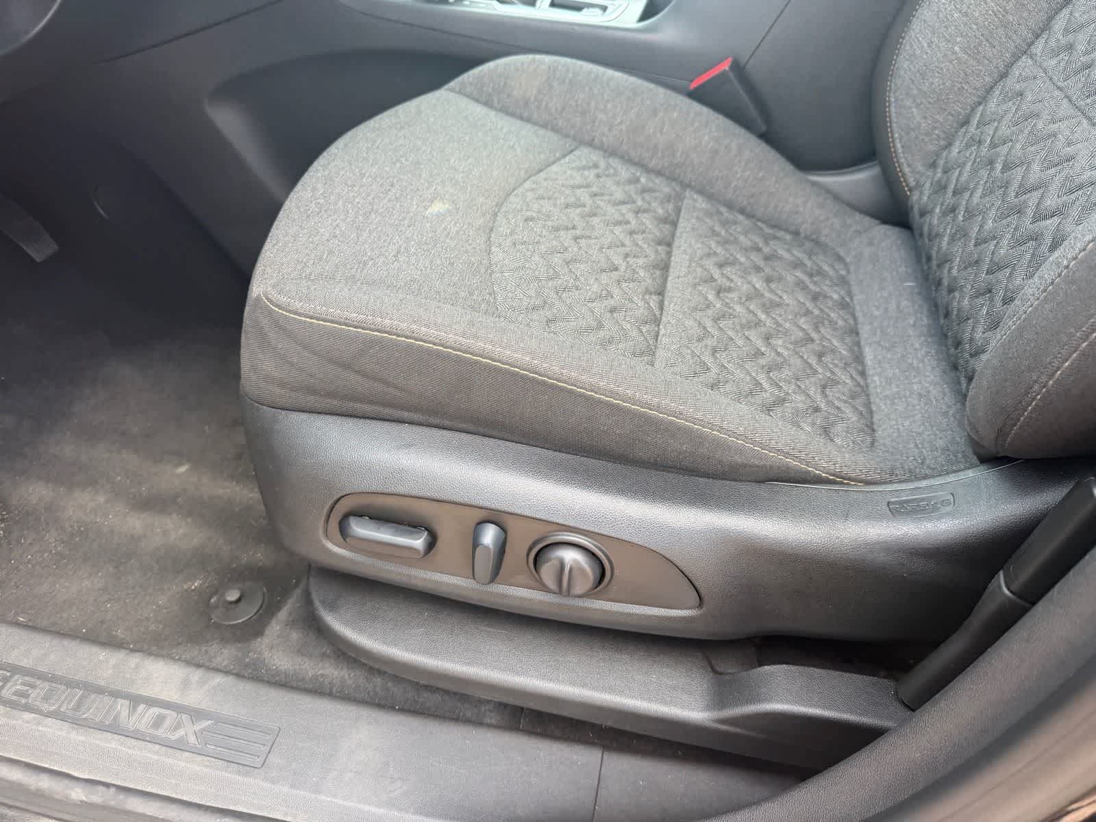 Used 2023 Chevrolet Equinox LT FWD image 15