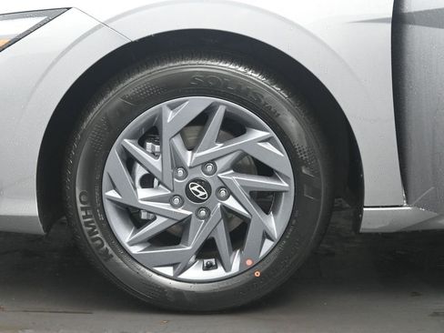 New 2026 Hyundai Elantra Hybrid FWD image 34