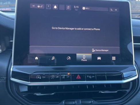 Used 2023 Jeep Compass Limited image 43