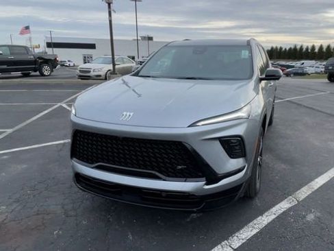 New 2026 Buick Enclave Sport Touring w/ Power Package image 5