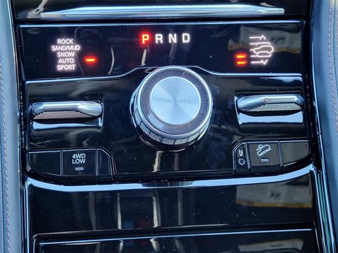 Used 2023 Jeep Grand Cherokee Summit image 24