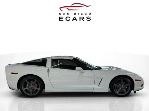 Used 2005 Chevrolet Corvette Coupe w/ Preferred Equipment Group image 4