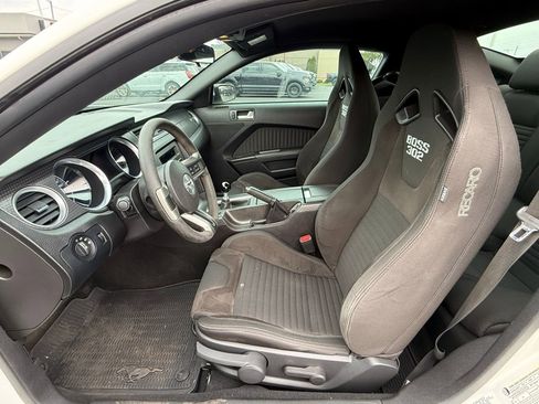 Used 2013 Ford Mustang Boss 302 w/ Boss 302 Accessory Pkg RWD image 12