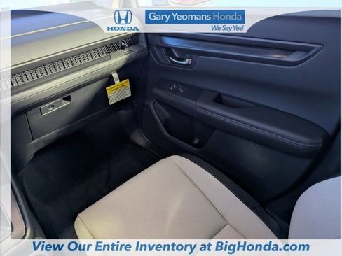 Used 2026 Honda CR-V LX image 18
