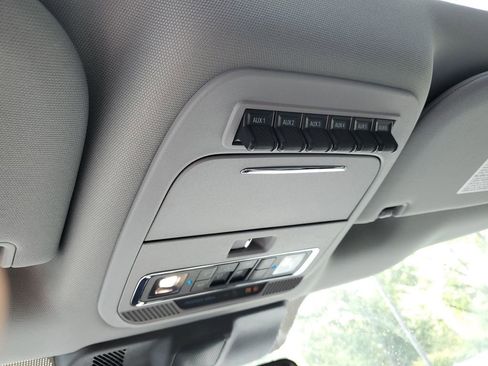 New 2025 Ford F350 Lariat w/ Lariat Ultimate Package image 26