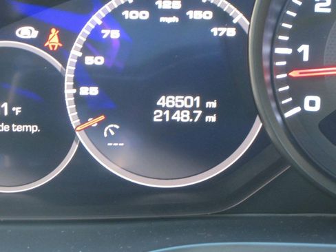 Used 2019 Porsche Cayenne AWD/4WD image 35