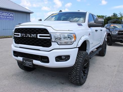 Used 2024 RAM 2500 Big Horn w/ Off Road Package AWD/4WD image 3
